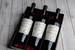 3-Bottle Stagecoach Vertical